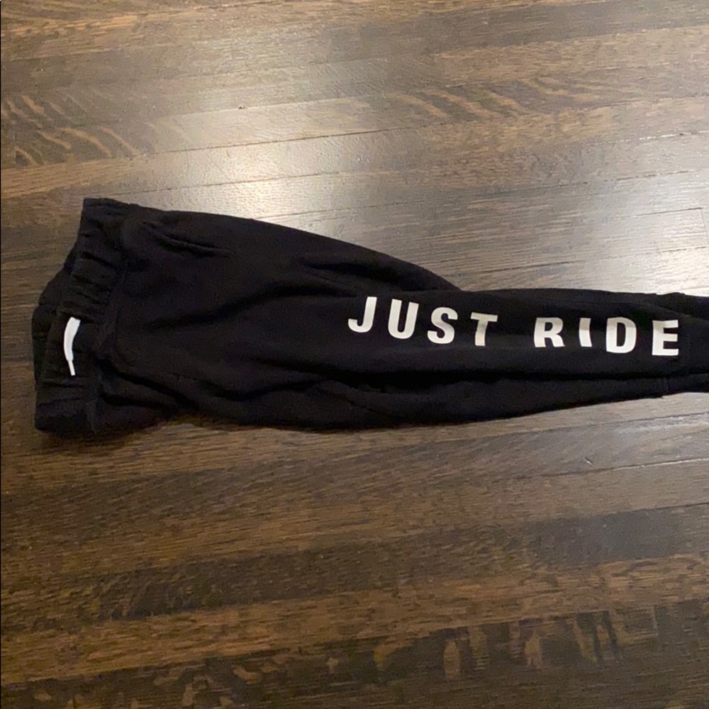 Boys sweatpants size 6-7